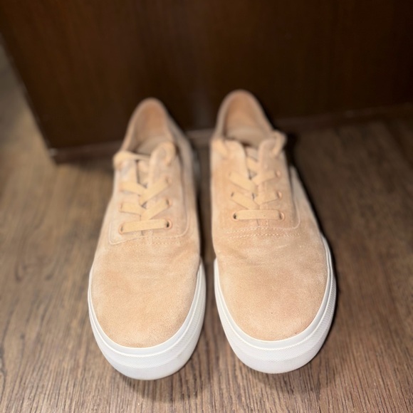 Vince Suede Platform Sneakers - Picture 2 of 7